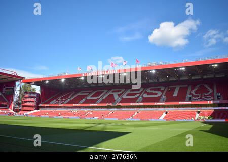 Nottingham, Royaume-Uni. 28 septembre 2024. Une vue générale de l'intérieur du City Ground avant le match de premier League anglaise de Nottingham Forest FC contre Fulham FC au City Ground, Nottingham, Angleterre, Royaume-Uni le 28 septembre 2024 crédit : Every second Media/Alamy Live News Banque D'Images