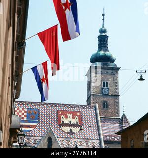 Turm und Dach der Römisch katholischen a préparé Markus Kirche in Zagreb in der Region Kroatien, Jugoslawien um 1981. Banque D'Images