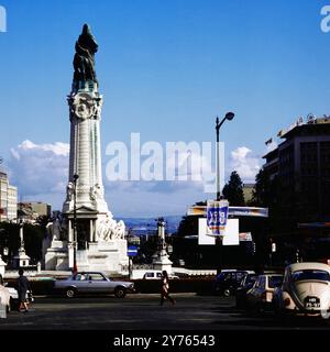 Der Platz Praca marques de Pombal in Lissabon, Portugal um 1981. Banque D'Images