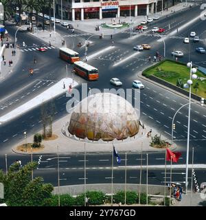 Die Zevaco-Kuppel (Coupole Zevaco) Unweit des United Nations Squares in Casablanca, Marokko um 1985. Banque D'Images