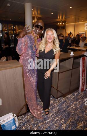 30 Jahre RTL Exklusiv - Mein Schiff 7 , 30 Jahre RTL Exklusiv, Mein Schiff 7, Hambourg, 27.09.2024 *** 30 ans de RTL Exklusiv Mein Schiff 7 , 30 ans de RTL Exklusiv, Mein Schiff 7, Hambourg, 27 09 2024 Copyright : xEventpressxBecherx Banque D'Images