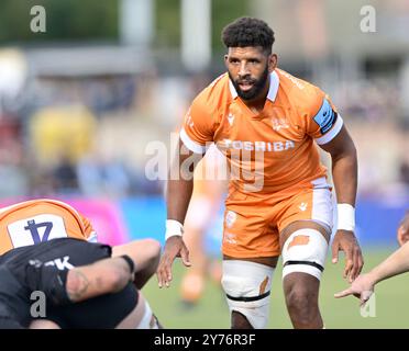 Hendon, Royaume-Uni. 28 septembre 2024. Premier rugby. Saracens V Sale Sharks. StoneX Stadium. Hendon. Hyron Andrews (Sale Sharks) lors du Saracens V Sale Sharks Gallagher Premiership match de rugby. Crédit : Sport in Pictures/Alamy Live News Banque D'Images