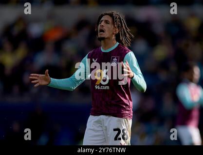 Hannibal Mejbri de Burnley réagit après un tir au but lors du Sky Bet Championship match au Kassam Stadium, Oxford. Date de la photo : samedi 28 septembre 2024. Banque D'Images