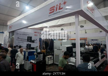 Rajkot, Gujarat, Inde. 27 septembre 2024. SIL Stall, Rajkot machine Tools Show 2024. Crédit : Nasirkhan Davi/Alamy Live News Banque D'Images