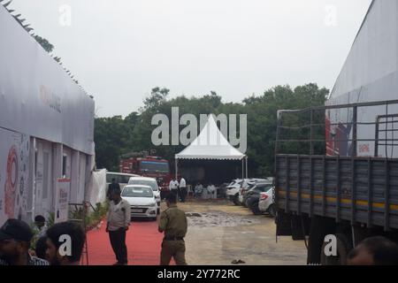 Rajkot, Gujarat, Inde. 27 septembre 2024. Parking, Rajkot machine Tools Show 2024. Crédit : Nasirkhan Davi/Alamy Live News Banque D'Images