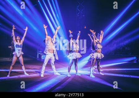 Tysons va, USA, 27 septembre 2024, Circus Vazquez sur leur tournée 2024 à Tysons va, crédit : Ben Lahoussine/Alamy Live News Banque D'Images