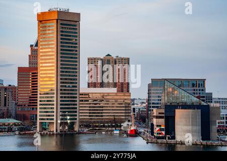 Winter Golden Hour dans le centre-ville de Baltimore, Maryland États-Unis Banque D'Images