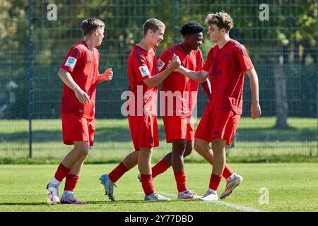 2024-25 Bundesliga U17 FC Bayern München vs SSV Jahn Regensburg Banque D'Images