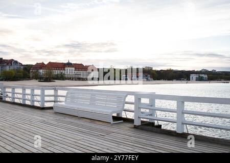 Molo Pier promenade et Sofitel Grand Hotel à Sopot, Pologne Banque D'Images