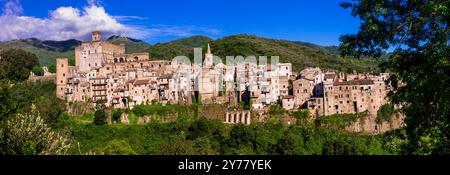 Pittoresques villages médiévaux traditionnels et châteaux d'Italie - belle ville San Gregorio da Sassola, région du Latium Banque D'Images