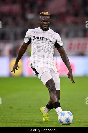 Victor Boniface Bayer 04 Leverkusen (22) Aktion am Ball GER, FC Bayern Muenchen vs, Bayer 04 Leverkusen, Fussball, Bundesliga, 5. Spieltag, Spielzeit 2024/2025, 28.09.2024 Foto : Eibner-Pressefoto/Michael Weber Banque D'Images