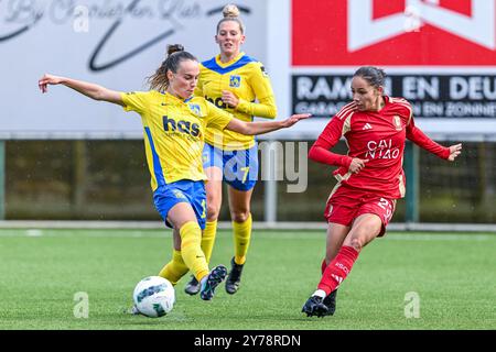 Wajnblum Lola (23 ans) de Standard photographié lors d'un match de football féminin entre KVC Westerlo Ladies et Standard Femina le 5ème jour de la saison 2024 - 2025 de la Super League belge du loto Womens , le samedi 28 septembre 2024 à Westerlo , BELGIQUE . PHOTO SPORTPIX | Stijn Audooren Banque D'Images