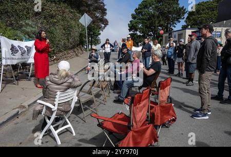 San Francisco, États-Unis. 28 septembre 2024. Le maire de San Francisco London Breed propose sa réélection à un groupe de quartier sur Dolores Heights à San Francisco le samedi 28 septembre 2024. Treize candidats sont sur le bulletin de vote pour le maire lors de l'élection du 5 novembre. Photo de Terry Schmitt/UPI crédit : UPI/Alamy Live News Banque D'Images