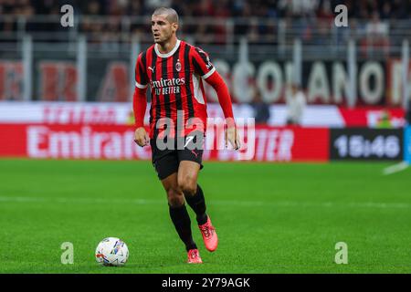 Milan, Italie. 27 septembre 2024. Alvaro Morata de l'AC Milan vu en action lors du match de football de Serie A 2024/25 entre l'AC Milan et l'US Lecce au stade San Siro. Scores finaux ; Milan 3 | 0 Lecce. (Photo de Fabrizio Carabelli/SOPA images/Sipa USA) crédit : Sipa USA/Alamy Live News Banque D'Images