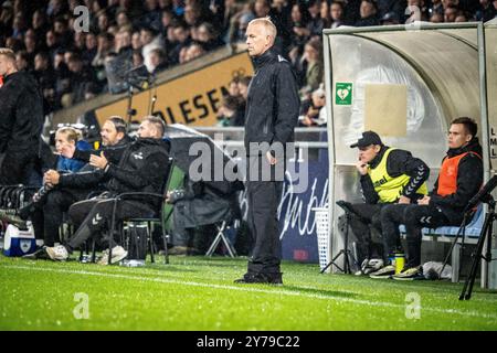 Kolding, Danemark. 28 septembre 2024. L'entraîneur-chef Lasse Holmgaard de Kolding, vu lors du match NordicBet Liga entre Kolding IF et Odense BK à Autocentralen Parke à Kolding. Banque D'Images
