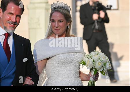 Athènes, Grèce. 28 septembre 2024. La princesse Théodora de Grèce arrive à la cathédrale métropolitaine d'Athènes pour son mariage avec Matthieu Kumar à Athènes, Grèce, le 28 septembre 2024. (Photo de Nicolas Koutsokostas/NurPhoto) crédit : NurPhoto SRL/Alamy Live News Banque D'Images