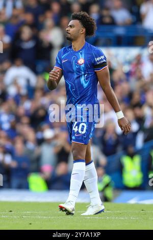 Londres, Royaume-Uni. 28 septembre 2024. Renato Veiga du Chelsea FC lors du match de Chelsea FC contre Brighton & Hove Albion FC English premier League à Stamford Bridge, Londres, Angleterre, Royaume-Uni le 28 septembre 2024 Credit : Every second Media/Alamy Live News Banque D'Images