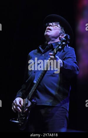 Londres, Royaume-Uni. 28 septembre 2024. LONDRES, ANGLETERRE - SEPTEMBRE 28 : James Eller de "The" jouant à Alexandra Palace le 28 septembre 2024 à Londres, Angleterre. CAP/Mar © Mar/Capital Pictures crédit : Capital Pictures/Alamy Live News Banque D'Images