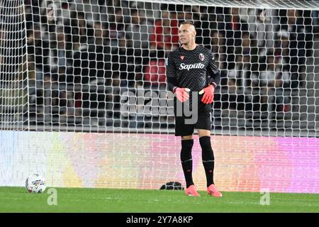 Lukasz Skorupski (Bologne) lors de la série A italienne match entre Bologne 1-1 Atalanta au stade Renato Dallara le 28 septembre 2024 à Bologne, Italie. (Photo de Maurizio Borsari/AFLO) Banque D'Images