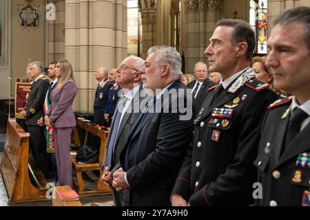 Marco Porcedda, Donato Giovanni Cafagna e Vincenzo Ciarambino durante slcuni momenti della Santa Messa in onore di San Michele Arcangelo Santo patrono della Polizia di Stato presso la Chiesa di Sant'Antonio da Padova a Torino, Italia - Cronaca - Domenica 29 Settembre 2024 - (photo Giacomo Longo/LaPresse) Marco Porcedda, Donato Giovanni Cafagna et Vincenzo Ciambel, quelques instants d'honneur de Saint Michael Mambel saint patron de la police d'Etat à l'église Saint Antoine de Padoue à Turin, Italie - Actualités - dimanche 29 septembre 2024 - (photo Giacomo Longo/LaPre Banque D'Images