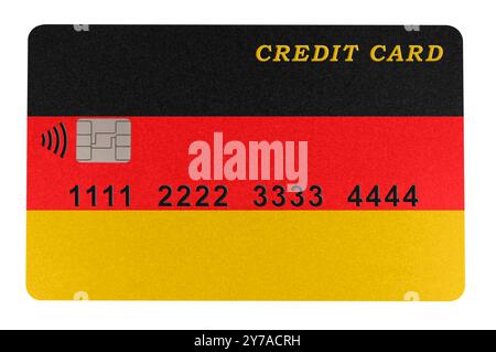 Carte de crédit en plastique en forme de drapeau de l'Allemagne sur fond blanc (gros plan). Paiement en ligne par carte de crédit pour les achats dans les boutiques en ligne Banque D'Images