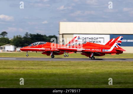 Royal Air Force - Red Arrows BAE Systems Hawk T.1A, décollage de la RAF Fairford. Banque D'Images