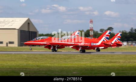 Royal Air Force - Red Arrows BAE Systems Hawk T.1A, décollage de la RAF Fairford. Banque D'Images