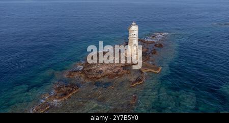 Phare de Mangiabarche à Calasetta dans le sud de la Sardaigne, images aériennes Banque D'Images