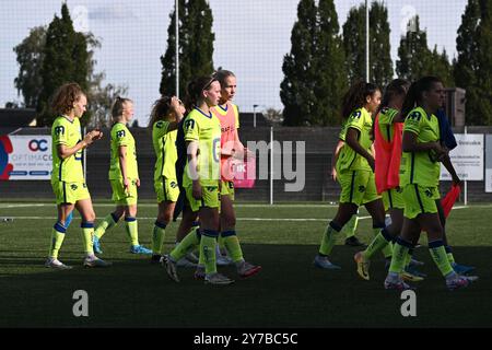 Aalter, Belgique. 29 septembre 2024. AA Gent semble déçu après un match de football féminin entre le Club Brugge Dames YLA et AA Gent le 5ème jour de la saison 2024 - 2025 de la Super League belge Lotto Womens, le dimanche 29 septembre 2024 à Aalter, Belgique . Crédit : Sportpix/Alamy Live News Banque D'Images