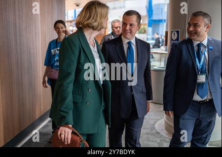 Birmingham, Royaume-Uni. 29 septembre 2024. Robert Jenrichk (C) député vu à la conférence. Le Parti conservateur est le deuxième plus grand parti politique du Royaume-Uni et se réunit à Birmingham pour sa conférence d'automne. (Photo de David Tramontan/SOPA images/SIPA USA) crédit : SIPA USA/Alamy Live News Banque D'Images