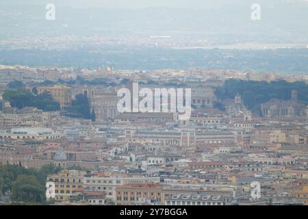 Vue de Rome depuis le sommet de Monte Mario Banque D'Images