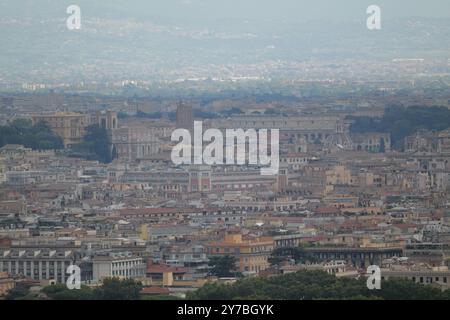 Vue de Rome depuis le sommet de Monte Mario Banque D'Images