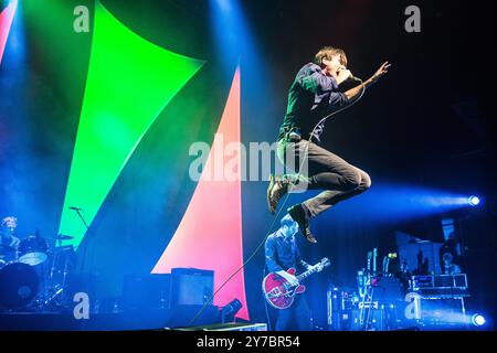 Brett Anderson de Suede jouant en live Banque D'Images