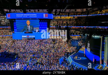 CHICAGO, Ill. – 22 août 2024 : le révérend Al Sharpton, président du réseau national d'action, s'adresse à la Convention nationale démocrate de 2024. Banque D'Images