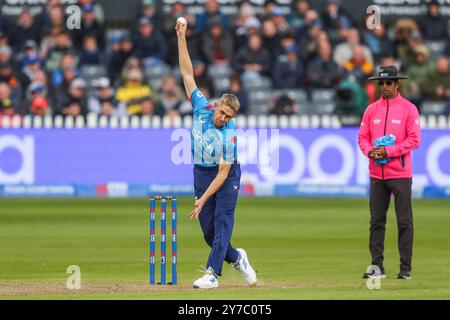 Bristol, Royaume-Uni. 29 septembre 2024. Jacob Bethell d'Angleterre lors du Fifth Metro Bank One Day International match Angleterre vs Australie au Seat unique Stadium, Bristol, Royaume-Uni, 29 septembre 2024 (photo par Gareth Evans/News images) à Bristol, Royaume-Uni le 29/09/2024. (Photo de Gareth Evans/News images/SIPA USA) crédit : SIPA USA/Alamy Live News Banque D'Images