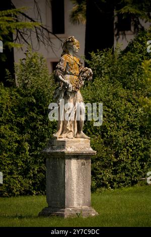 Villa Pellegrini est seul dans une position dominante à Castion Veronese, Vérone, Vénétie, Italie Banque D'Images