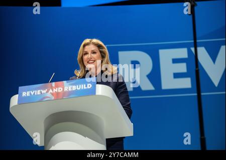 Birmingham, Royaume-Uni. 29 septembre 2024. Penny Mordaunt s'adresse aux délégués le premier jour de la conférence. Le Parti conservateur est le deuxième plus grand parti politique du Royaume-Uni et se réunit à Birmingham pour sa conférence d'automne. Crédit : SOPA images Limited/Alamy Live News Banque D'Images