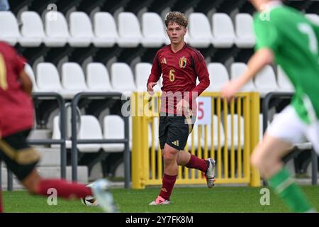 Tubize, Belgique. 29 septembre 2024. Xavi Deraet (6) de Belgique photographié lors d'un match amical de football entre les équipes nationales de Belgique et de la république d'Irlande de moins de 16 ans le dimanche 29 septembre 2024 à Tubize, Belgique . Crédit : Sportpix/Alamy Live News Banque D'Images