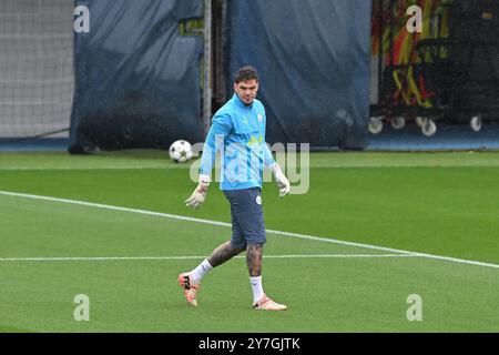 Ederson de Manchester City lors de la session de formation ouverte de Manchester City à Etihad Campus, Manchester, Royaume-Uni, 30 septembre 2024 (photo de Cody Froggatt/News images) Banque D'Images