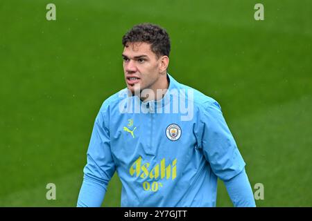 Ederson de Manchester City lors de la session de formation ouverte de Manchester City à Etihad Campus, Manchester, Royaume-Uni, 30 septembre 2024 (photo de Cody Froggatt/News images) Banque D'Images