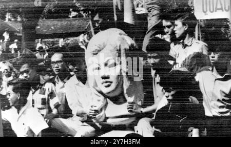 MANIFESTATIONS ÉTUDIANTES DE GUERRE DU VIETNAM À SAIGON ; 25 AOÛT 1964 Banque D'Images