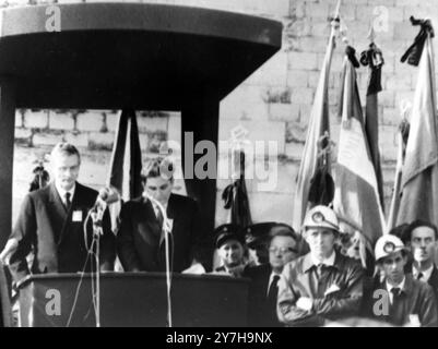 FUNÉRAILLES DE THOREZ MAURICE MIKHAIL SUSLOV REPRÉSENTE LE PARTI SOVIÉTIQUE À PARIS ; 18 JUILLET 1964 Banque D'Images