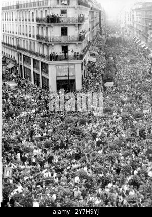 FUNÉRAILLES DE MAURICE THOREZ À PARIS ; 16 JUILLET 1964 Banque D'Images