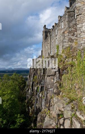 Les rois possèdent des bâtiments du château de Stirling perchés sur les hautes falaises orientées vers l'ouest. Stirling, Stirlingshire, Écosse Banque D'Images