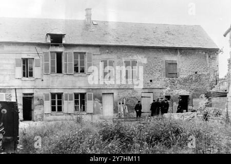 ENLÈVEMENT DE MME DASSAULT SUR ORDRE DE LA LOI - MANOIR UTILISÉ PAR DES RAVISSEURS ; 26 MAI 1964 Banque D'Images