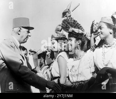 VISITE DU PRÉSIDENT FRANÇAIS CHARLES DE GAULLE AUX ÎLES GUADELOUPE / ; 23 MARS 1964 Banque D'Images