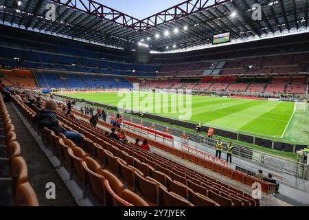 Milan, Italie. 27 septembre 2024. Une vue intérieure du stade San Siro pendant le match de football Serie A 2024/25 entre l'AC Milan et l'US Lecce. Crédit : SOPA images Limited/Alamy Live News Banque D'Images