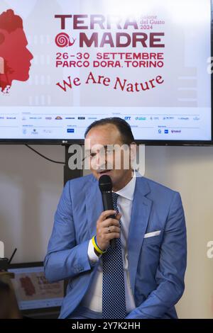 Turin, Italie. 30 septembre 2024. Le Président de la région Piémont Alberto Cirio au Terra Madre Salone del Gusto 2024 Banque D'Images