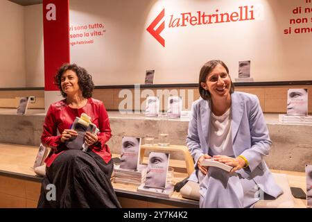 Milan, Italie. 30 septembre 2024. La segrataria del PD Elly Schlein alla presentazione del libro l imprevista alla Libreria Feltrinelli di Milano Piazzale Piemonte a Milano, Italia - 30 Settembre 2024 ( foto di Carlo Cozzoli/LaPresse ) Secrétaire du PD Elly Schlein à la présentation du livre L'imprevista à la librairie Feltrinelli à Milan Piazzale Piemonte à Milan, Italie - 30, Italie - 2024 ( photo de Carlo Cozzoli/LaPresse Live News : Septy/LaPresse ) Banque D'Images