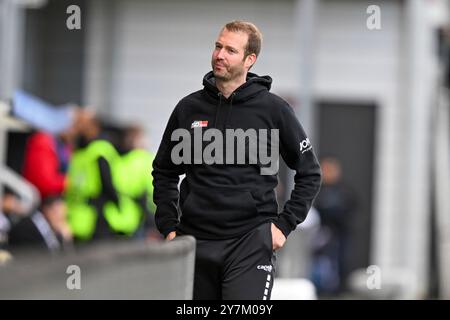 Liga - SV Wehen Wiesbaden - VfL Osnabrück AM 28.09.2024 in der BRITA-Arena in Wiesbaden Trainer Pit Reimers (Osnabrueck) Foto : osnapix Banque D'Images